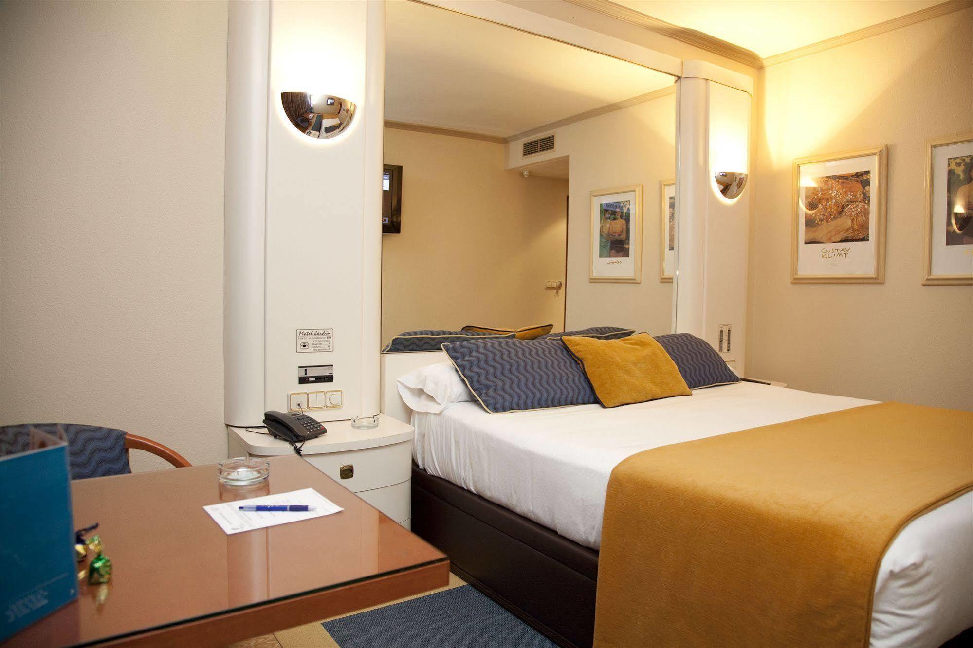 Motel Jardin 올레이로스 외부 사진